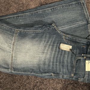 Express Barely Boot Mid Rise Jeans